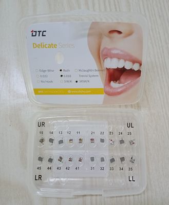 DTC Delicate Series Brackets ortodontici con certificazione ISO e durata di conservazione di 3 anni