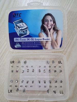 Damon Q Brackets autoliganti Trattamento stabile e liscio per la fonte di alimentazione delle macchine